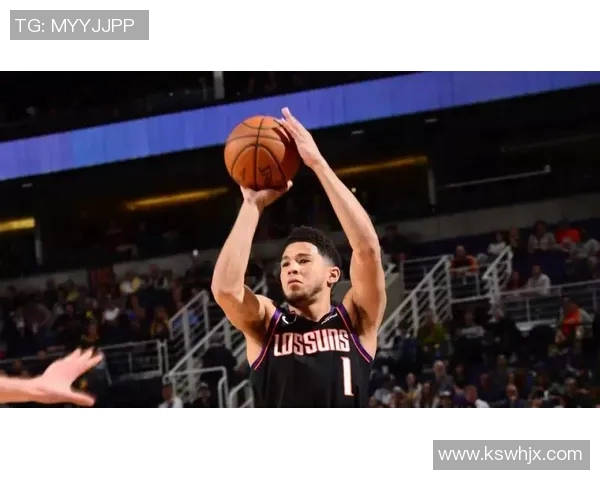 战术革新如何帮助新任主帅激活布克发挥更大潜力